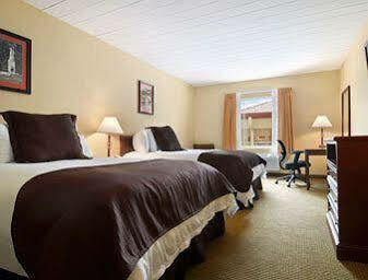 Hotel Super 8 Monterey Esterno foto